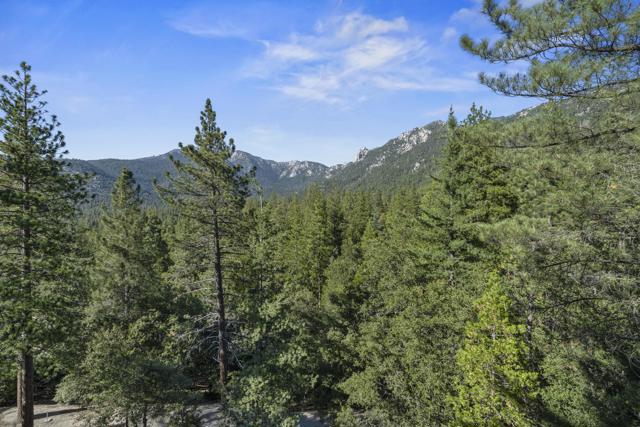 54789 Wildwood Drive, Idyllwild CA: https://media.crmls.org/mediaz/6c8d7b31-652f-46b4-9bea-d24eb56f160c.jpg