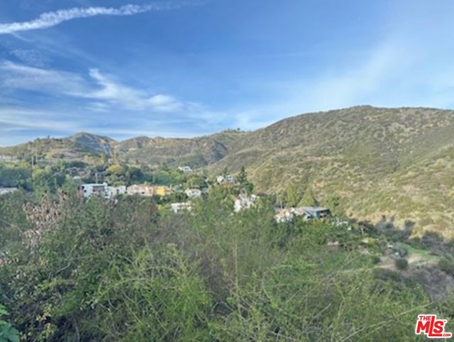 0 Mar Vista Ridge Drive, Malibu CA: https://media.crmls.org/mediaz/6c8e82be-23f6-4ce3-b7b5-6727621e7cde.jpg