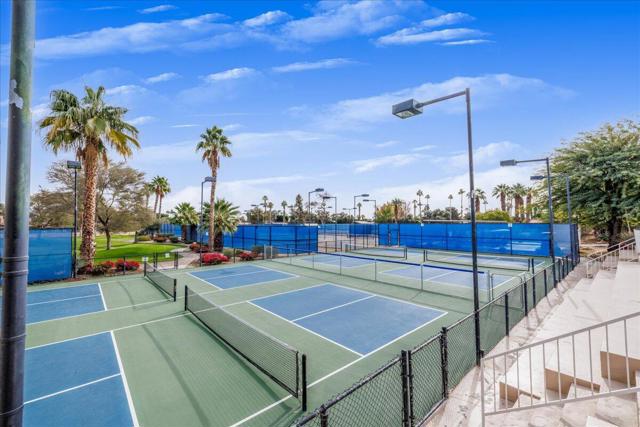 49645 Redford Way, Indio CA: https://media.crmls.org/mediaz/6c8f282b-90e3-4456-8010-6b9e58c69b11.jpg