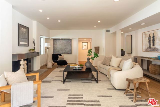 2034 Outpost Drive, Los Angeles CA: https://media.crmls.org/mediaz/6c8ff0d3-2ab2-4364-b495-ab28949d7cc5.jpg