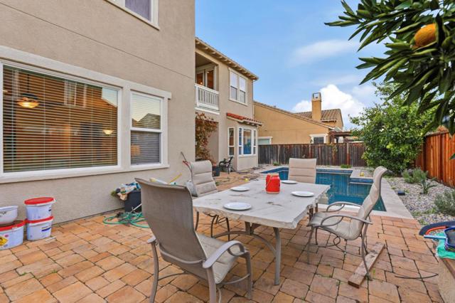 480 Winter Creek Way, Morgan Hill CA: https://media.crmls.org/mediaz/6c907dc2-a0fd-4734-9212-2da352168516.jpg