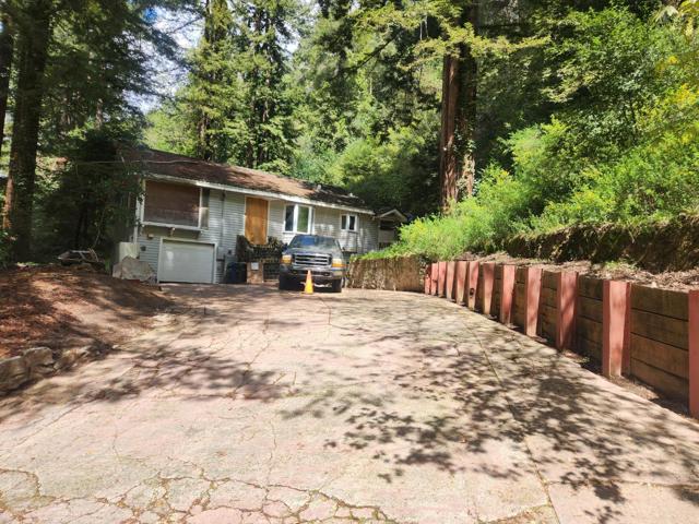 13330 Irwin Way, Boulder Creek CA: https://media.crmls.org/mediaz/6c91cd30-ceb8-42a8-994c-dfd5a5e82cca.jpg