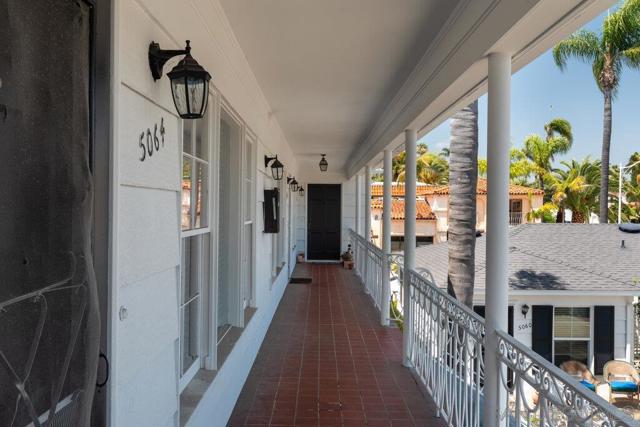 5064 Marlborough Dr, San Diego CA: https://media.crmls.org/mediaz/6c91dfec-b8a1-450e-befb-2304598182eb.jpg