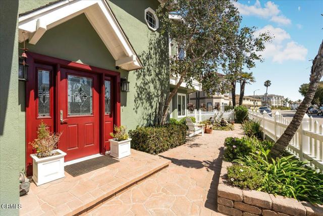 1230 Mandalay Beach Road, Oxnard CA: https://media.crmls.org/mediaz/6c928146-2739-4a19-bfb7-9e25947f5cba.jpg