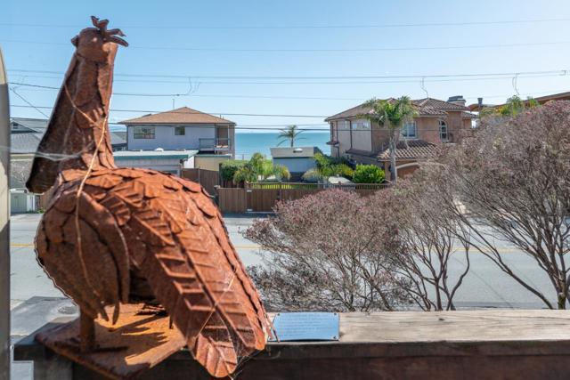 4355 Opal Cliff Drive, Santa Cruz CA: https://media.crmls.org/mediaz/6c92d346-c20f-4222-b009-17eb31d8f43e.jpg