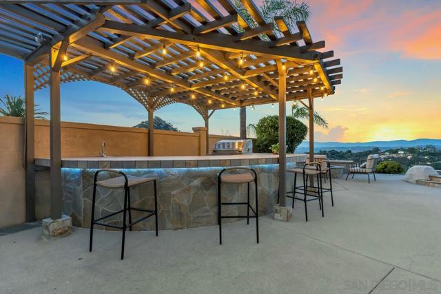17002 Obsidian Dr, Ramona CA: https://media.crmls.org/mediaz/6c932ebd-a047-44bb-9d01-36acc5d1fa99.jpg