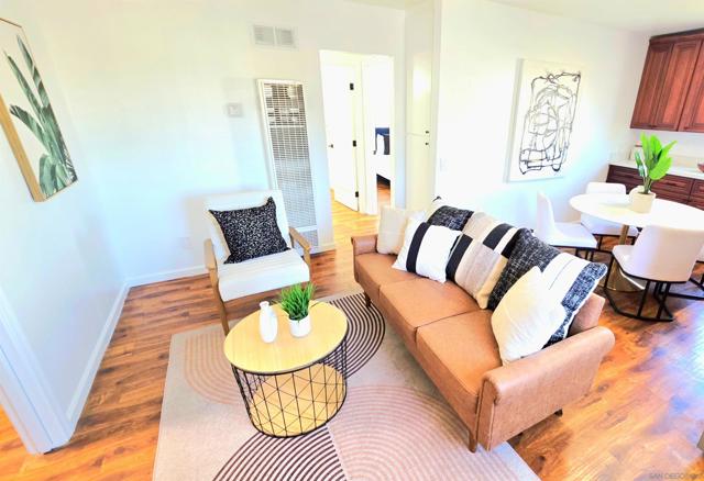 4233 39th ST, San Diego, California 92105, 2 Bedrooms Bedrooms, ,1 BathroomBathrooms,Condominium,For Sale,39th ST,250032598SD