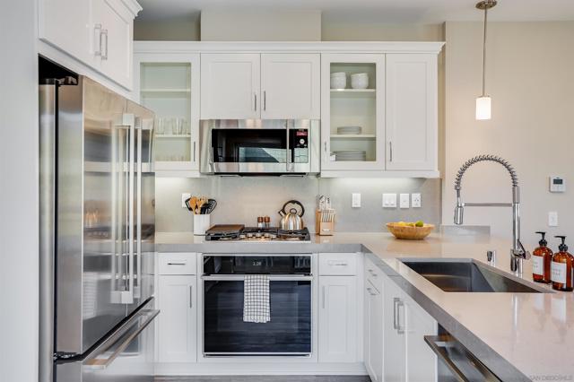 Image 12 of 34 For 811 Kennebeck Ct