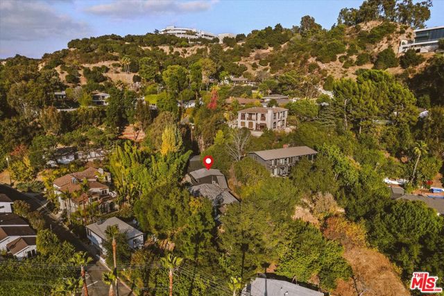737 Halliday Avenue, Los Angeles CA: https://media.crmls.org/mediaz/6c953427-9dce-4cff-98d8-b2abd716c557.jpg