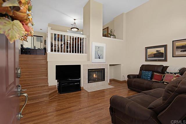 Image 5 of 34 For 10198 Wateridge Circle 157