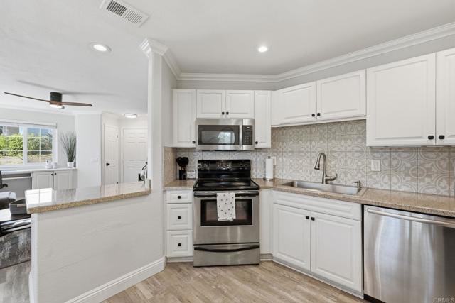 Detail Gallery Image 12 of 31 For 3455 Paseo De Alicia #14,  Oceanside,  CA 92056 - 1 Beds | 1 Baths