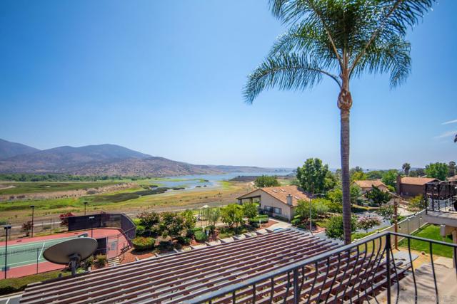 10145 Diamond Head Ct, Spring Valley CA: https://media.crmls.org/mediaz/6c95d159-d323-4336-9cc4-96a581377c23.jpg