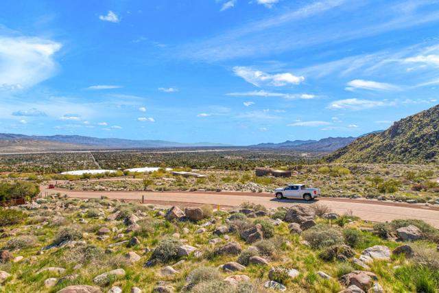 2338 City View Drive, Palm Springs CA: https://media.crmls.org/mediaz/6c95d46f-a06b-4a20-806a-f2cf83cae7a7.jpg