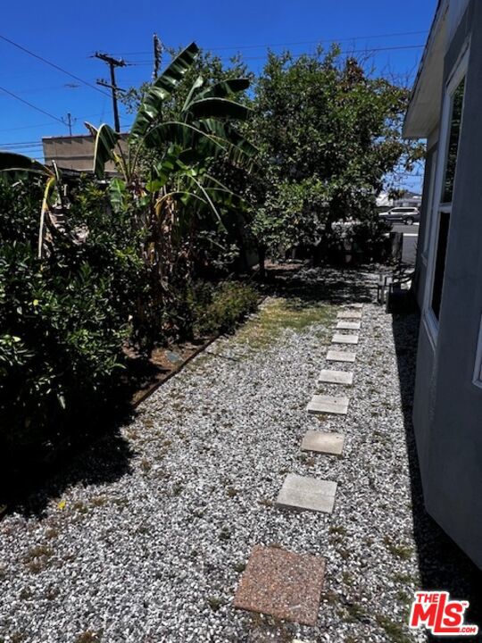1838 Marine Avenue, Gardena CA: https://media.crmls.org/mediaz/6c9660da-4dad-4d7b-aadb-d7cc1d7e14c7.jpg