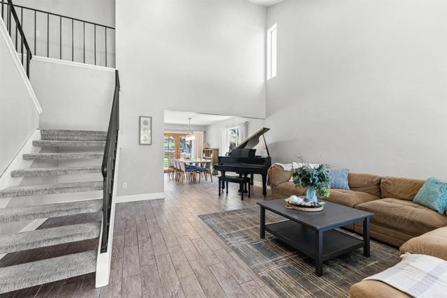 Detail Gallery Image 2 of 38 For 1754 Hill Top Ln, Encinitas,  CA 92024 - 4 Beds | 2/1 Baths