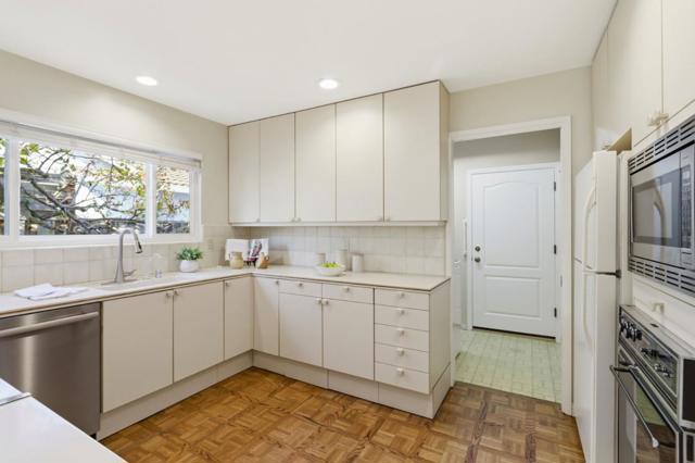 22408 Balustrol Court, Cupertino CA: https://media.crmls.org/mediaz/6c9706be-d48d-478d-b338-865aa3c3364f.jpg