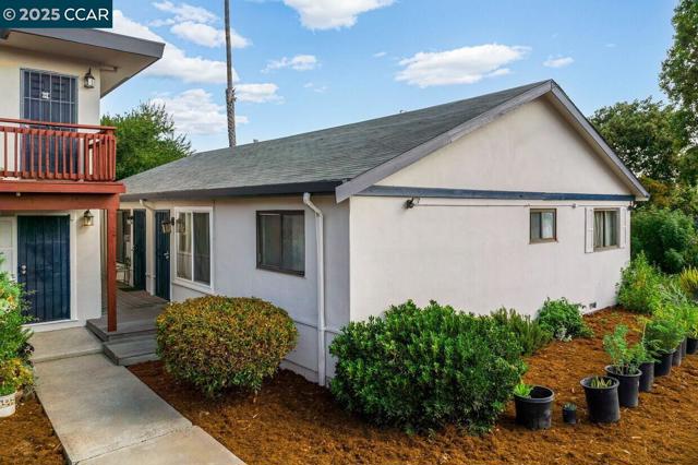 266 Smalley Ave., Hayward CA: https://media.crmls.org/mediaz/6c971402-a839-4969-a927-b995055a8f74.jpg