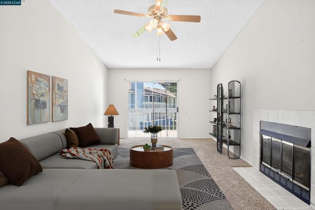 15 Glenwood, Hercules CA: https://media.crmls.org/mediaz/6c98bc18-56cd-4c02-a6c7-ff25c5d6ff84.jpg