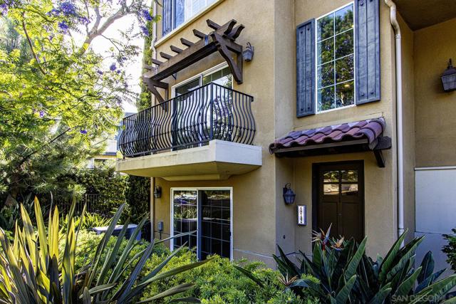 2400 Torrey Pines Rd, La Jolla CA: https://media.crmls.org/mediaz/6c99804a-791b-4260-ba30-43e785810c22.jpg