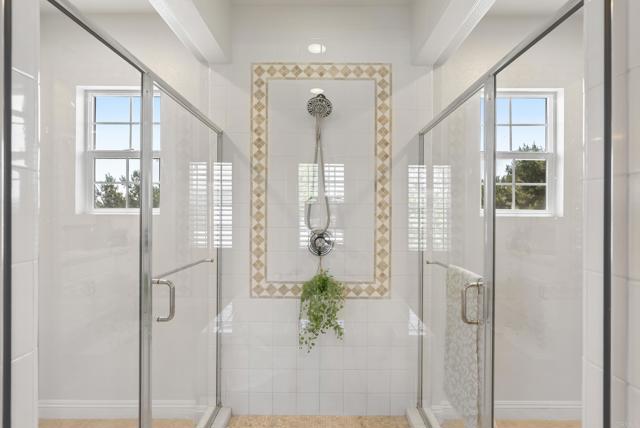 Detail Gallery Image 37 of 73 For 6257 Alverton, Carlsbad,  CA 92009 - 5 Beds | 4/1 Baths