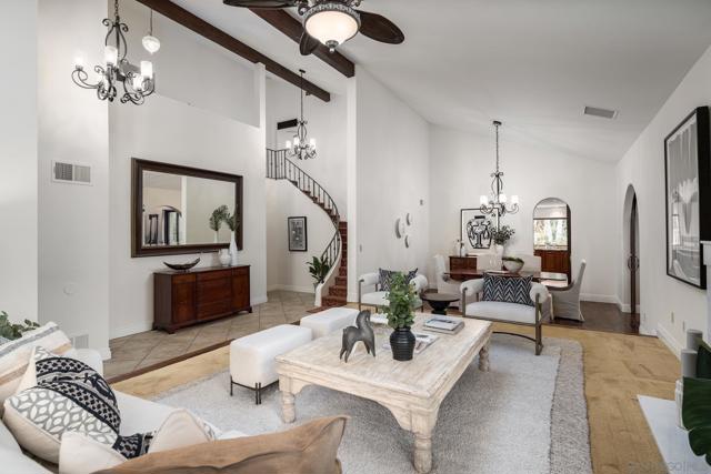 1248 Avocet Ct, Cardiff by the Sea CA: https://media.crmls.org/mediaz/6c9a2e2c-0107-47c6-8174-4947dfc6219e.jpg