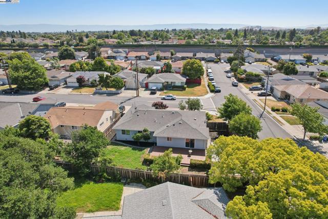 36302 Frobisher Dr, Fremont CA: https://media.crmls.org/mediaz/6c9aefd6-0b8b-425e-8c67-7051aa4c57d2.jpg