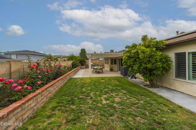 2653 N Broadmoor Avenue, Simi Valley CA: https://media.crmls.org/mediaz/6c9ba0f5-94e1-41d3-b486-8f31b475c87e.jpg