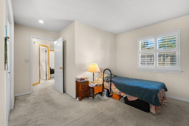 662 W Parr Avenue, Campbell CA: https://media.crmls.org/mediaz/6c9bb136-1128-4c84-8b5c-37e9056ec8f4.jpg