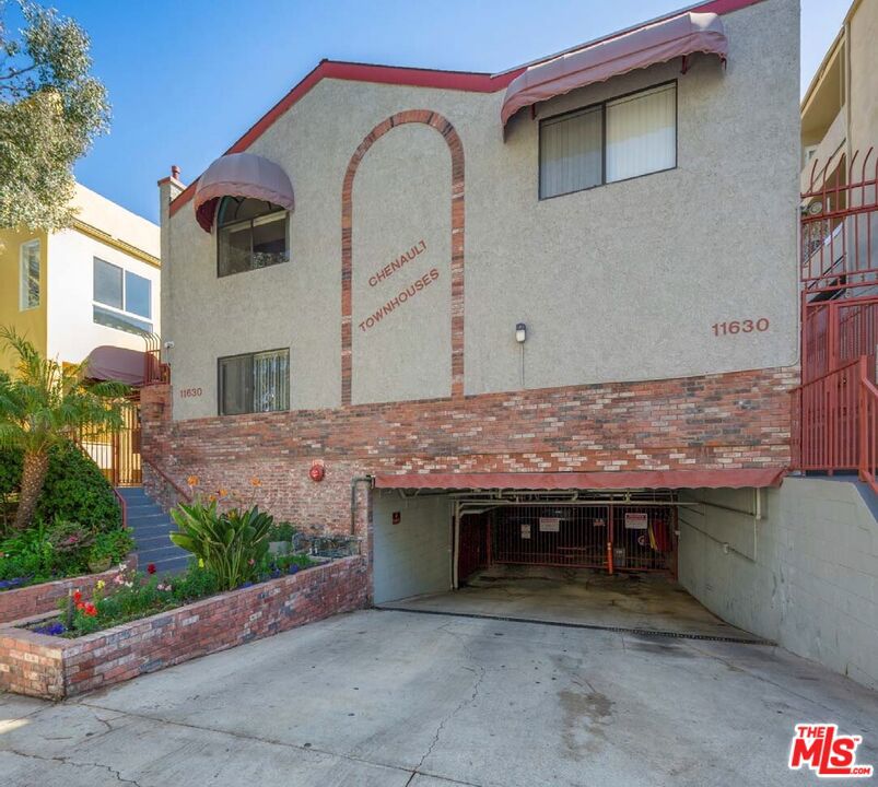 Multifamily at 11630 Chenault Street