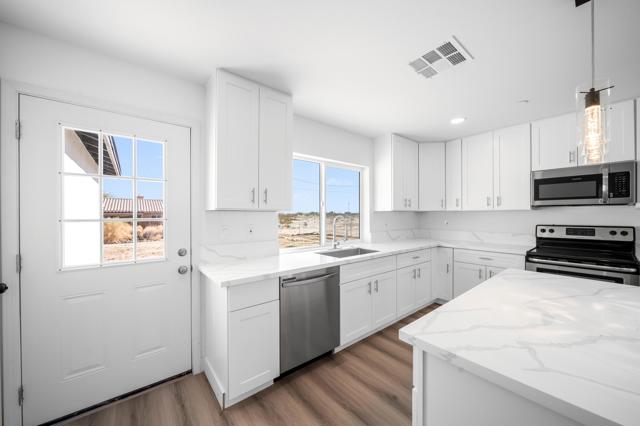 2864 Vista Avenue, Thermal CA: https://media.crmls.org/mediaz/6c9d6b93-d97b-41d1-b6bd-f3dc3081e098.jpg