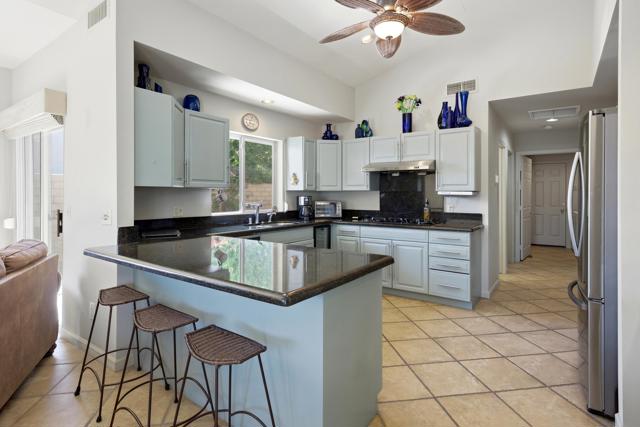 112 Chelsea Circle, Palm Desert, CA 92260