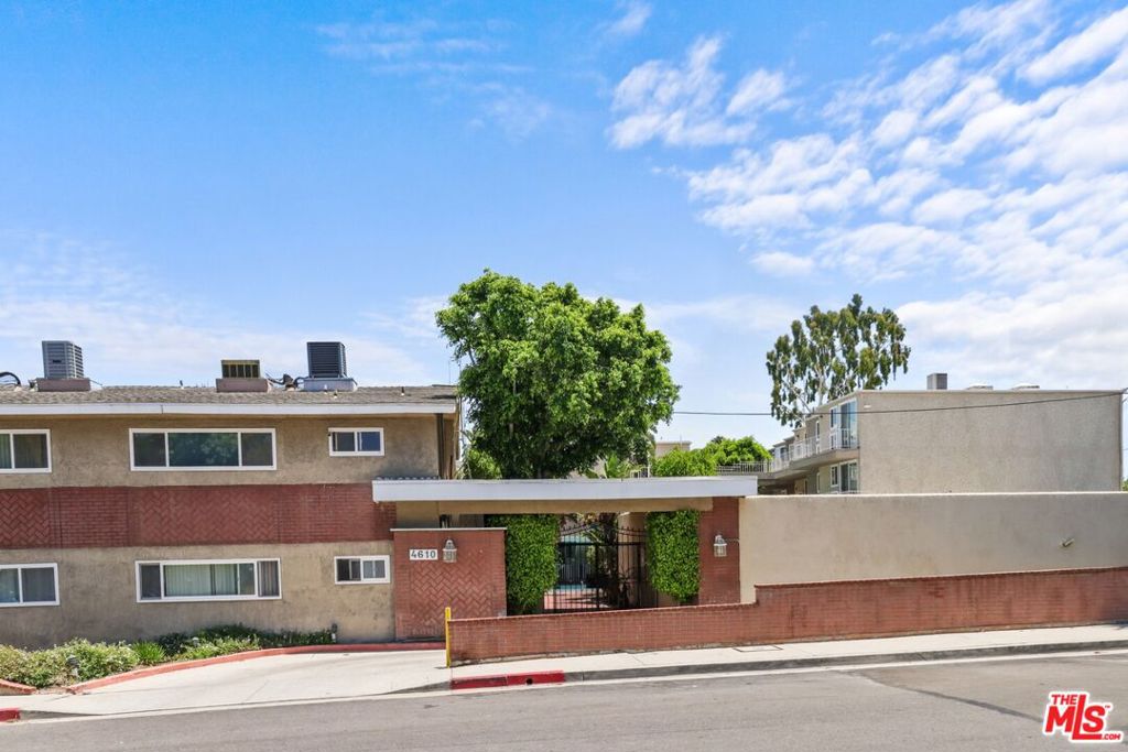 4610 Densmore Avenue #12