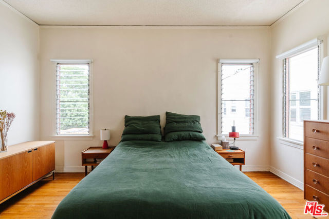 4426 Price Street, Los Angeles CA: https://media.crmls.org/mediaz/6c9ecb64-4533-446b-897c-5f16a2c446cd.jpg