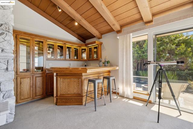 1657 Clearview Dr., San Leandro CA: https://media.crmls.org/mediaz/6c9ed183-4a31-4ffd-ba68-445051916be8.jpg