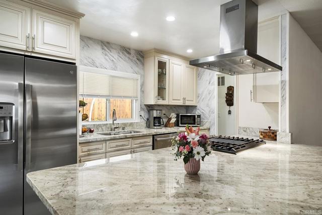 2400 W Valley Parkway, Escondido CA: https://media.crmls.org/mediaz/6c9f1d69-ef6f-4d24-8e4a-bd0d586b6780.jpg