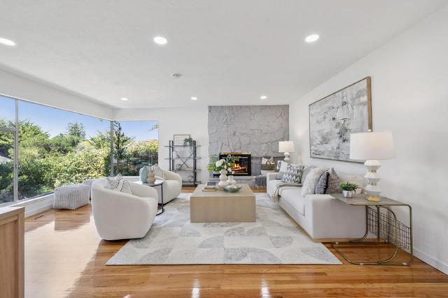 2985 Trousdale Drive, Burlingame CA: https://media.crmls.org/mediaz/6c9f336b-3a05-439f-bf2e-3101239ee278.jpg
