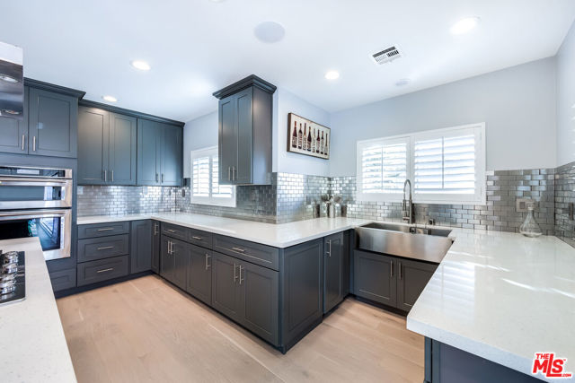 3490 Wonder View Place, Los Angeles CA: https://media.crmls.org/mediaz/6c9fbc2a-610d-4ffa-b1af-53c899a57cc9.jpg