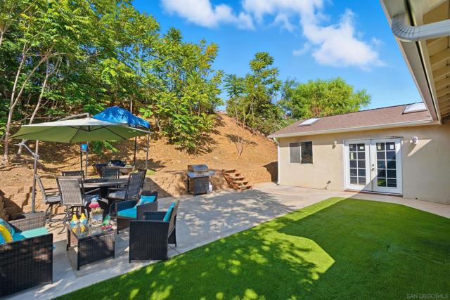 8524 Big Rock Road, Santee CA: https://media.crmls.org/mediaz/6c9fe47f-9929-4907-9570-db98800a3b34.jpg