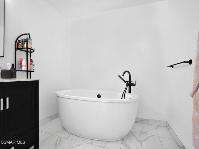 22828 Hartland Street, West Hills CA: https://media.crmls.org/mediaz/6ca013f8-af37-4df8-8f5c-6806a12e0993.jpg