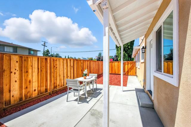 552 Borregas Avenue, Sunnyvale CA: https://media.crmls.org/mediaz/6ca0e3d3-0f68-4e0f-9d2f-835a7e9f8723.jpg