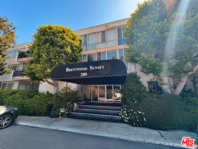 289 S Barrington Avenue, Los Angeles, CA 90049