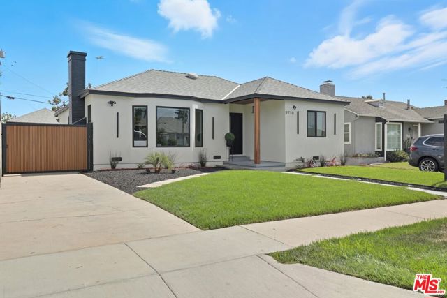 9710 S 8th Avenue, Inglewood CA: https://media.crmls.org/mediaz/6ca12925-8d0a-49ac-9a34-08d825dca183.jpg