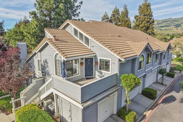 2890 Buena Crest Court, San Jose CA: https://media.crmls.org/mediaz/6ca1432d-bfb9-4852-8cb4-dbe91b91ed0a.jpg