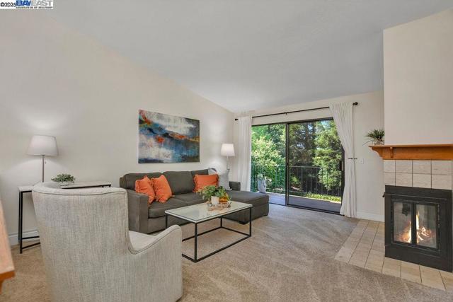 235 Via Pinada Ln, Martinez CA: https://media.crmls.org/mediaz/6ca1d4a5-dbd7-405b-986d-c794f0f92784.jpg