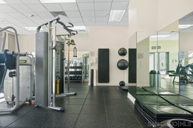 575 6th Avenue, San Diego CA: https://media.crmls.org/mediaz/6ca27a20-4fcb-4828-9aa6-1fc7a374dd79.jpg