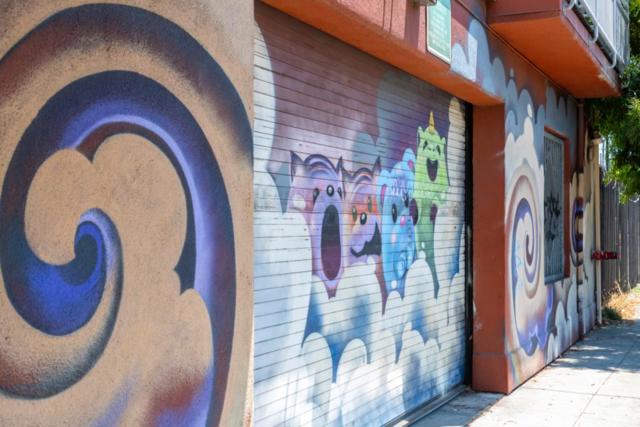850 W Grand Avenue, Oakland CA: https://media.crmls.org/mediaz/6ca2e4a2-60c8-4fe3-bb76-d8a4ab7bc19f.jpg