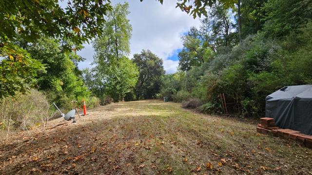 20245 Gist Road, Los Gatos CA: https://media.crmls.org/mediaz/6ca3847c-7ea0-4ef2-9824-d8ef80526679.jpg