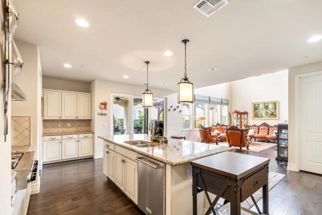 13145 Chamberlain Avenue, Marina CA: https://media.crmls.org/mediaz/6ca3b02b-7803-46e7-a2fc-e929ebe525eb.jpg