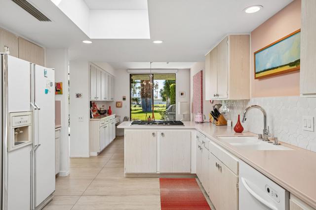 2320 Paseo Del Rey, Palm Springs, CA 92264
