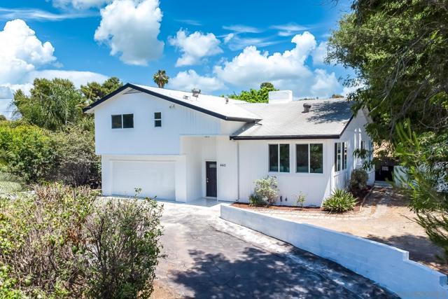 440 448 W Los Angeles Dr, Vista CA: https://media.crmls.org/mediaz/6ca692ac-22ec-4c6d-91d2-91a17907d4b0.jpg